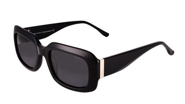 Monture solaire pour femme en acétate AZZARO, noir et verres gris bleu de catégorie 3, référence AZ32049 C01, vue de profil.