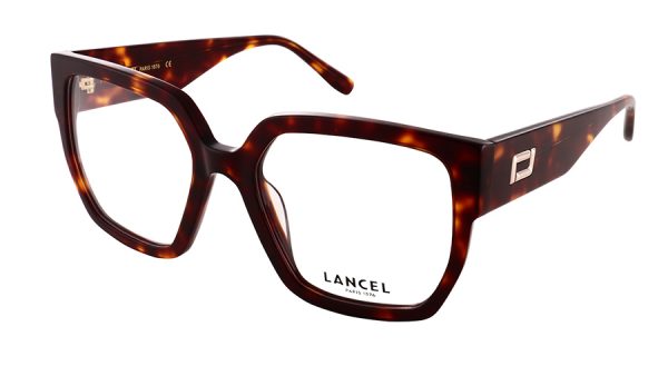 LA90061 C02 - Esmée