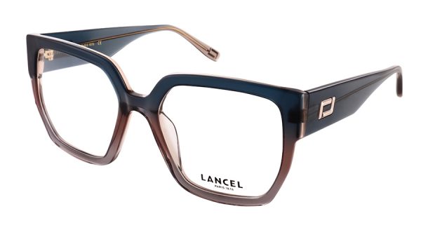 LA90061 C03 - Esmée