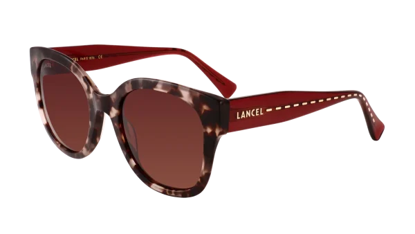 LA91074 C03 - Alicia