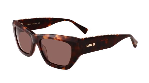LA91077 C03 - Eloïse